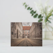 Carte Postale Bâtiment ancien en pavé à Munich (Debout devant)
