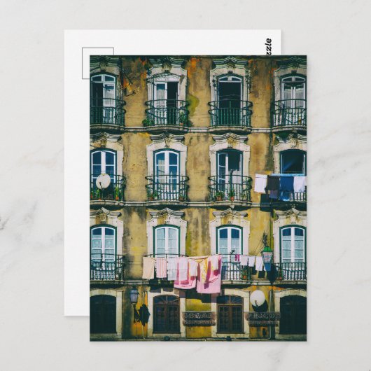 Carte Postale bâtiment du 18e siècle en ruine dans le quartier d (Devant / Derrière)