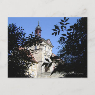 Carte Postale Bâtiment encadré d'arbre