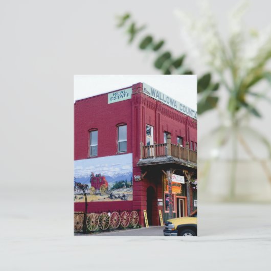 Carte Postale Bâtiment historique sur Main Street, Joseph, Orego (Debout devant)