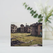 Carte Postale Bâtiments postapalyptiques abandonnés (Debout devant)