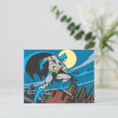 Carte Postale Batman Surveys City (Debout devant)