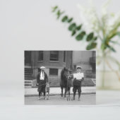 Carte Postale Be Kind to Animals Week, 1923 (Debout devant)