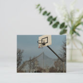 Carte Postale Beau Basket (Debout devant)