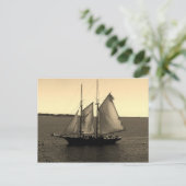 Carte Postale Beau bateau sur l'Océan (Debout devant)