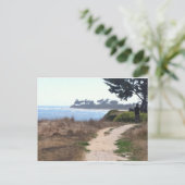 Carte Postale Beau ciel clair à la plage. (Debout devant)
