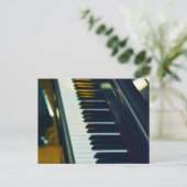 Carte Postale Beau piano (Debout devant)