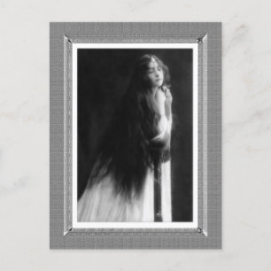 Carte Postale Beauté vintage - Prière - en noir et blanc