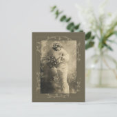 Carte Postale Beautiful Victorian Lady with cut flowers (Debout devant)