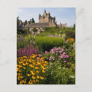Carte Postale Beaux jardins et château célèbre en Écosse