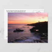 Carte Postale Beavertail Ocean Bluffs Lighthouse coucher de sole (Devant / Derrière)