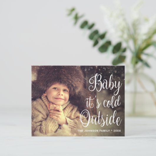 Carte Postale Bébé de Noël c'est covid dehors (Debout devant)