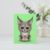Carte Postale Bébé mignon Lynx Cub sur vert (Debout devant)