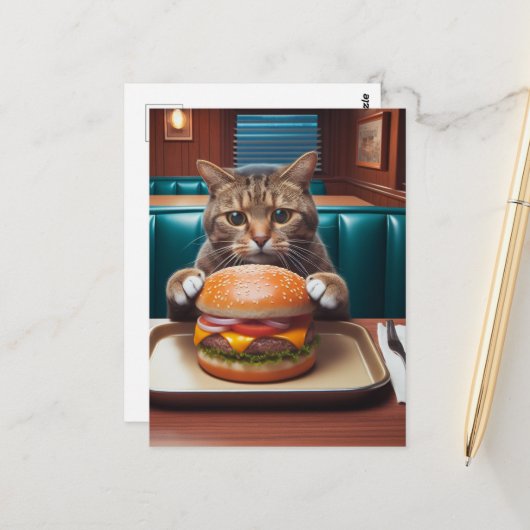Carte Postale Belle Chat à un dîner avec un Cheeseburger (Devant/Arrière en situation)