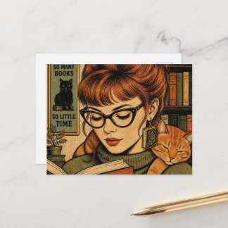 Carte Postale Belle Dame et son Chat en Lecture