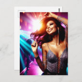 Carte Postale Belle femme dansant dans l'Art numérique de discot (Devant / Derrière)