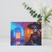 Carte Postale Belle femme sorcière de la fête des morts (Debout devant)