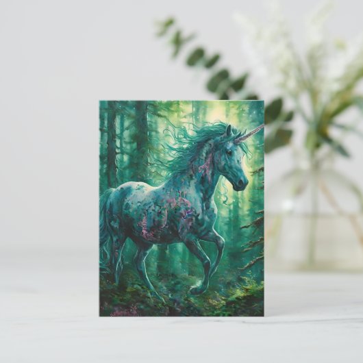 Carte Postale Belle licorne dans une forêt (Debout devant)