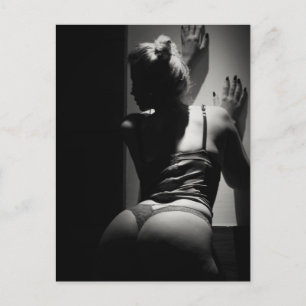 Carte Postale Belle lingerie noir et blanc photo