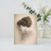 Carte Postale Belle Madame victorienne Portrait (Debout devant)