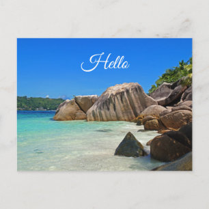 Carte Postale Belle mer tropicale avec une plage rocheuse