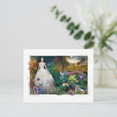 Carte Postale Belle princesse dans un jardin enchanté (Debout devant)