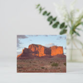 Carte Postale Belle prise de soleil de Monument Valley (Debout devant)
