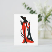 Carte Postale Belle silhouette de jeune femme avec verre (Debout devant)