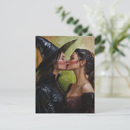 Carte Postale Belle sorcière baiser (Debout devant)