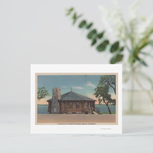 Carte Postale Bemidji, MN - Vue de la cheminée des États Bldg (Debout devant)