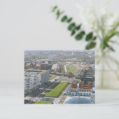 Carte Postale Berlin (Debout devant)