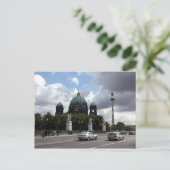 Carte Postale Berlin (Debout devant)