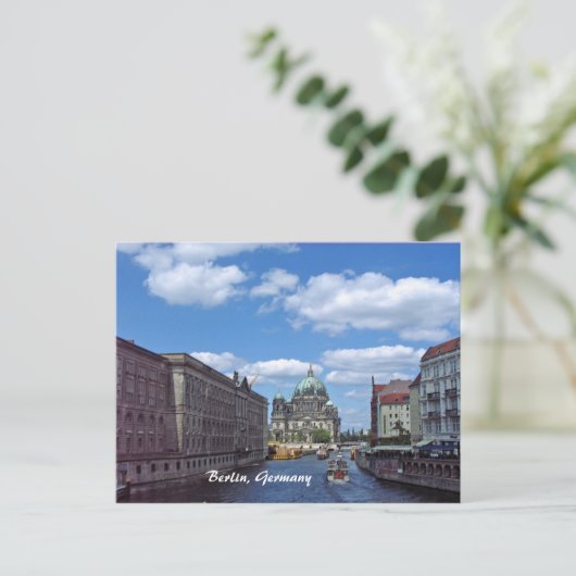 Carte Postale Berlin, Allemagne (Debout devant)