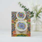 Carte Postale Bhoutan. Des gâteaux cérémoniels fabriqués par des (Debout devant)