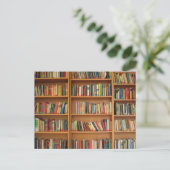 Carte Postale Bibliothèque de fond (Debout devant)