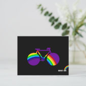 Carte Postale bicycle & color rainbow (Debout devant)