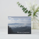 Carte Postale Bienvenue aux Carpates ! (Debout devant)
