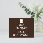 Carte Postale BIER TRINKEN UND ESSEN BRATWURST Okroberfest (Debout devant)