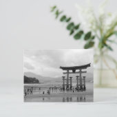 Carte Postale Big Torii au Sanctuaire Itsukushima (Debout devant)