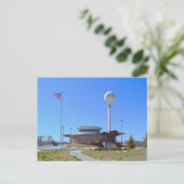 Carte Postale Big Well Museum, Greensburg, Kansas (Debout devant)