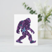 CARTE POSTALE BIGFOOT FLORAL (Debout devant)