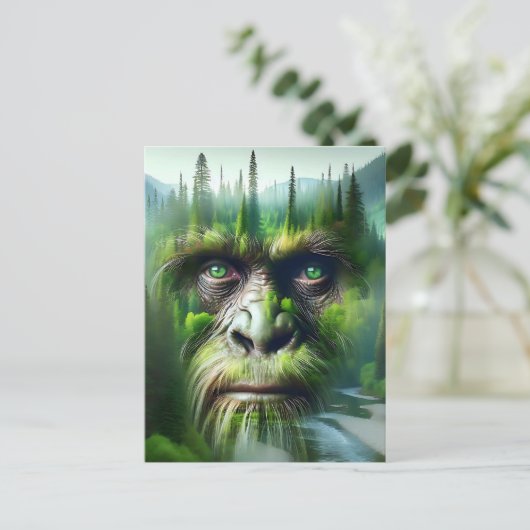 Carte Postale Bigfoot Sasquatch Double exposition avec forêt (Debout devant)