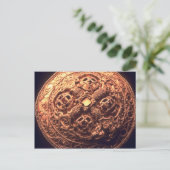 Carte Postale Bijou de broche viking pour les riches (Debout devant)