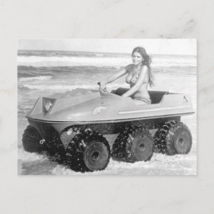 Carte Postale Bikini Girl in All Terrain Vehicle photo Vintage