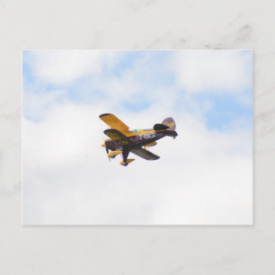Carte Postale Biplan voltigeant en vol