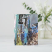 Carte Postale Bird and City Buildings mixed media collage (Debout devant)