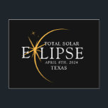 Carte Postale Black & Gold 2024 Texas Total Solar Eclipse<br><div class="desc">Voici notre t-shirt moderne Black & Gold 2024 Texas Total Solar Eclipse Custom T-Shirt, une pièce élégante et commémorative pour cet événement céleste rare. cette chemise capture l'élégance et l'excitation de l'éclipse solaire totale. Avec l'année 2024 courageusement affichée, ainsi que l'emplacement du Texas, il sert de garde intemporelle de ce...</div>