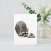 Carte Postale Black White Cute Raccoon avec bébé (Debout devant)
