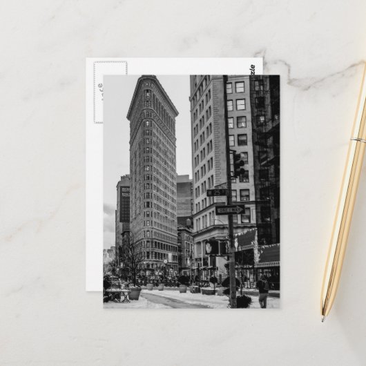 Carte Postale Black & White Flatiron Building Photo in NYC (Devant/Arrière en situation)
