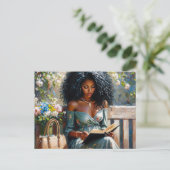 Carte Postale Black Woman Reading - Spring Floral Art (Debout devant)